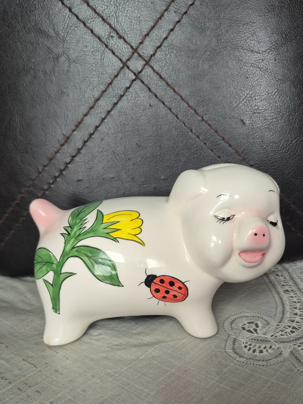 Vintage hand-painted ceramic piggy bank - Picture 9 of 11